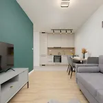 Goodnight Bialoleka With 2 Bedrooms & Parking By Renters * Warszawa