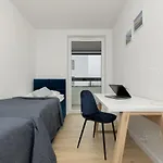Goodnight Bialoleka With 2 Bedrooms & Parking By Renters Lägenhet Warszawa