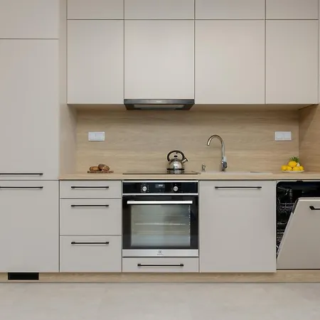 Goodnight Bialoleka With 2 Bedrooms & Parking By Renters Lägenhet Warszawa