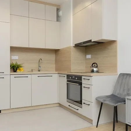 Goodnight Bialoleka With 2 Bedrooms & Parking By Renters Apartmán *